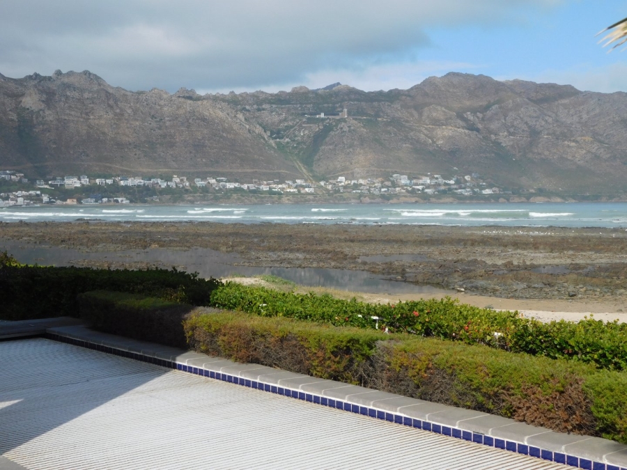 6 Bedroom Property for Sale in Harbour Island Western Cape